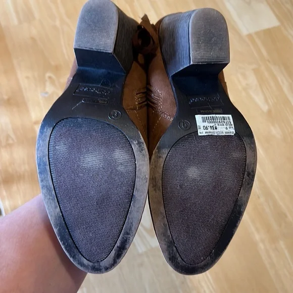 Cute brown suede boots - Picture 6 of 8